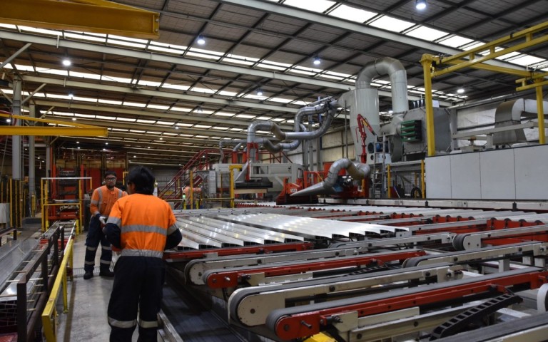 Custom aluminium extrusions vs Standard aluminium profiles: Which is right for your project?